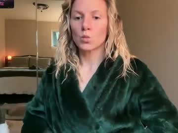 Zoeydanner Chaturbate stream image from January 02, 2025