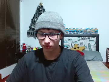 Aron_Miller18 Chaturbate stream image from January 02, 2025