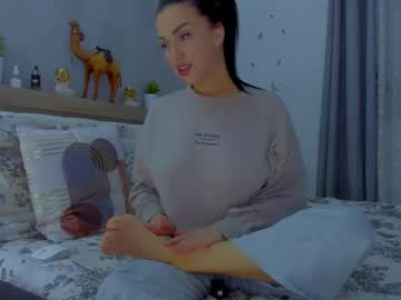 Ayra1x1 Chaturbate stream image from January 02, 2025