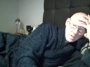 Kevlooking4sez Chaturbate stream image from January 02, 2025