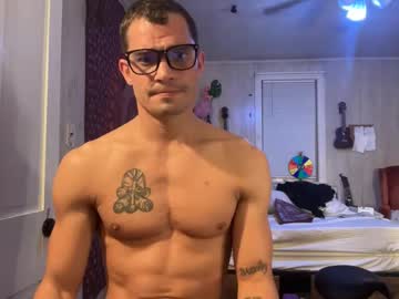 Wolfblazer5 Chaturbate stream image from January 02, 2025