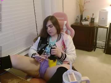 Dollydcutie Chaturbate stream image from January 03, 2025