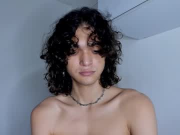 Halan_Jr Chaturbate stream image from January 03, 2025