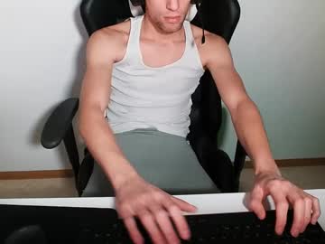 Loverboyxi Chaturbate stream image from January 03, 2025
