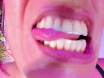 Naughty_Flower18 Chaturbate stream image from January 03, 2025