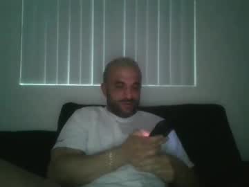 Seanoneone Chaturbate stream image from January 03, 2025