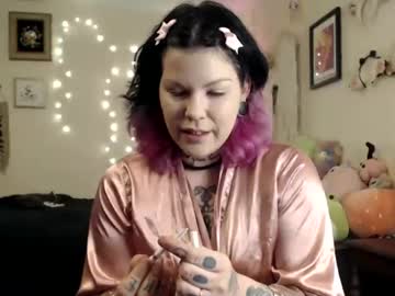 Wildflours Chaturbate stream image from January 03, 2025
