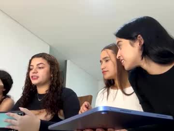 Hannakoff Chaturbate stream image from January 03, 2025