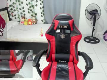 Kaylee_Buster Chaturbate stream image from January 03, 2025