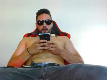 Sir_Lux_ Chaturbate stream image from January 03, 2025