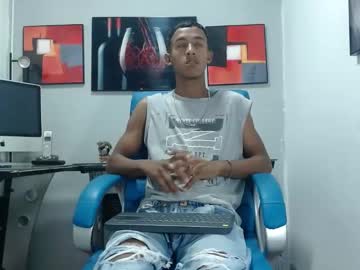 Alejandro_Cazas21 Chaturbate stream image from January 03, 2025