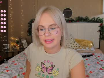 Bellatip Chaturbate stream image from January 03, 2025