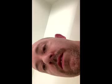 Moredickinaround Chaturbate stream image from January 03, 2025