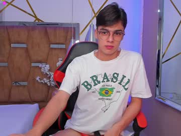 Gerony_ Chaturbate stream image from January 03, 2025