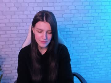 Kiminonawwa Chaturbate stream image from January 03, 2025