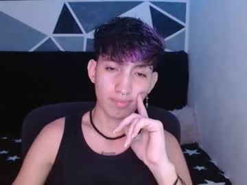 Littlextrem Chaturbate stream image from January 03, 2025