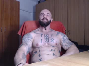 Strongivan Chaturbate stream image from January 03, 2025
