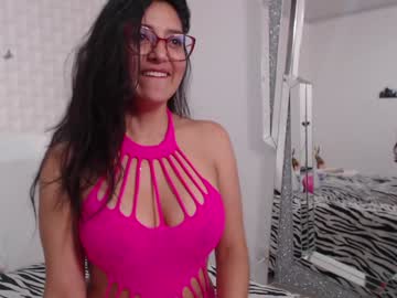 Ximenaa_Suarez Chaturbate stream image from January 03, 2025