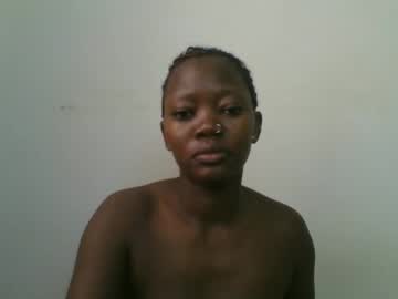 Bubblyass2 Chaturbate stream image from January 03, 2025
