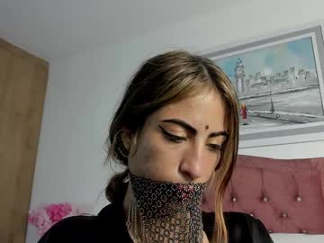 Sharktitiare Chaturbate stream image from January 03, 2025