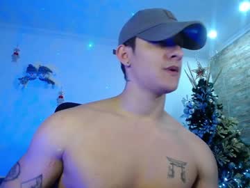 Alexandrolovee Chaturbate stream image from January 03, 2025