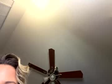 Emyy__ Chaturbate stream image from January 03, 2025
