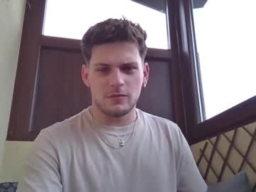 Roberto_Twink1 Chaturbate stream image from January 03, 2025