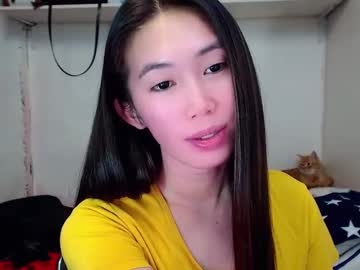 Asianqt19 Chaturbate stream image from January 03, 2025