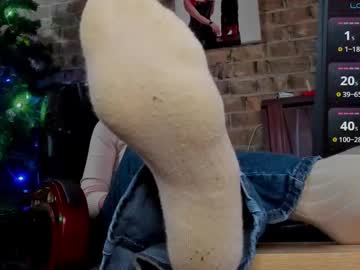 Misspetitevenus Chaturbate stream image from January 03, 2025
