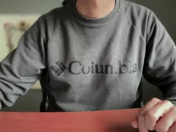Moonriver2511 Chaturbate stream image from January 03, 2025
