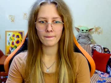 Sweeet_Dragon Chaturbate stream image from January 03, 2025