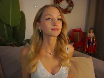Aurorablondi Chaturbate stream image from January 03, 2025