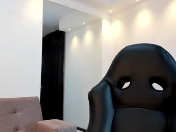 Emilie_Ann Chaturbate stream image from January 03, 2025