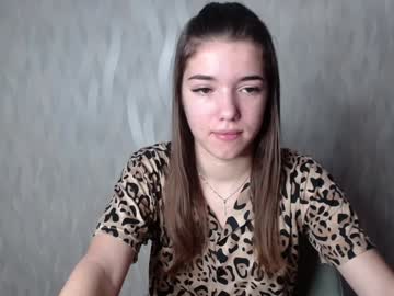 Olivialimm Chaturbate stream image from January 03, 2025