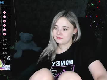 Your_Small_Bunny Chaturbate stream image from January 03, 2025