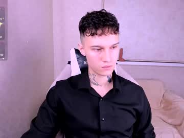 Blake_Northwest Chaturbate stream image from January 03, 2025