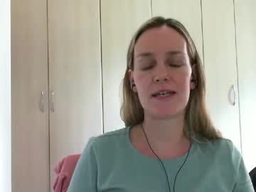 Crazyanny Chaturbate stream image from January 03, 2025