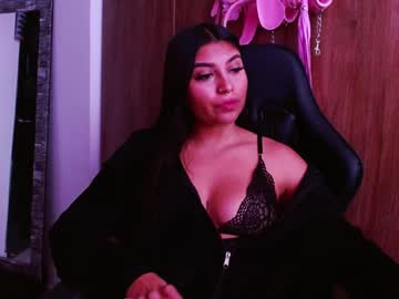 Lizziee__ Chaturbate stream image from January 03, 2025