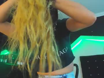 Coral_Gibson Chaturbate stream image from January 03, 2025