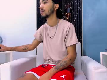 Davidharlow Chaturbate stream image from January 03, 2025