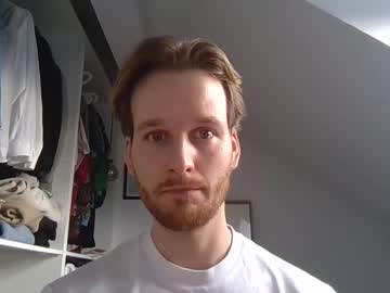 Frozenyoga Chaturbate stream image from January 03, 2025