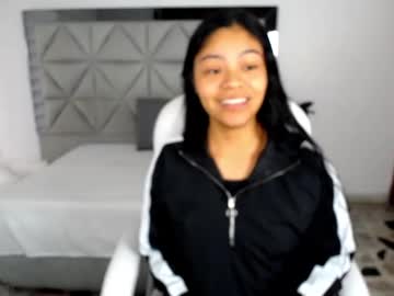 Lea_Montes Chaturbate stream image from January 03, 2025