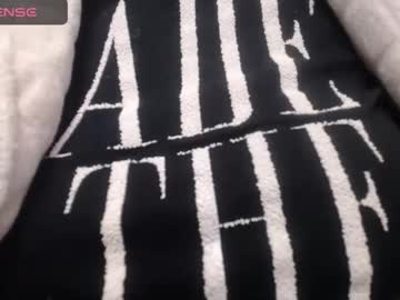Lenagolden Chaturbate stream image from January 03, 2025