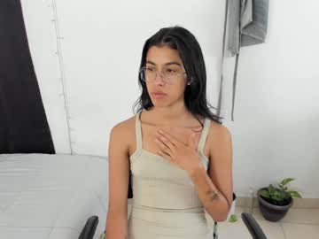 Mazikeen_18 Chaturbate stream image from January 03, 2025