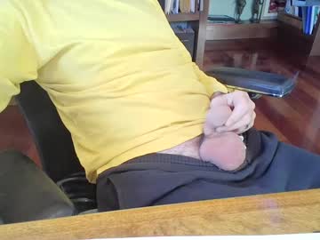 Bluespycy Chaturbate stream image from January 03, 2025