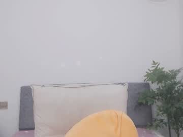 Charlottelin Chaturbate stream image from January 03, 2025