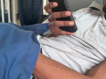 Theeshooterr Chaturbate stream image from January 03, 2025