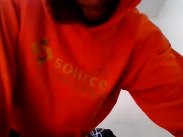 Chocolatinhermoso Chaturbate stream image from January 03, 2025