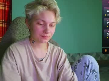 Esajukyy Chaturbate stream image from January 03, 2025