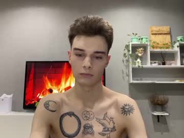 Avegothy Chaturbate stream image from January 03, 2025